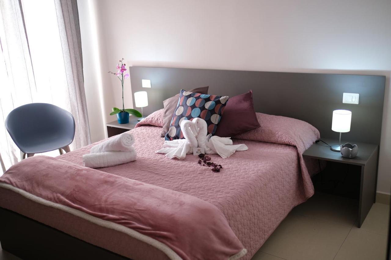 Hoa Suites Аверса Екстер'єр фото
